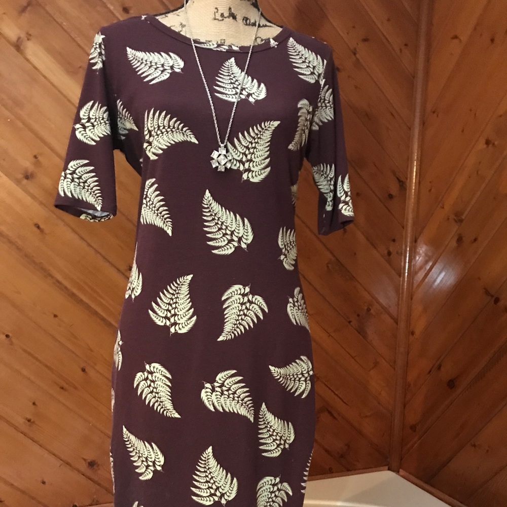 LulaRoe Julia sheath dress with gold leaf pattern